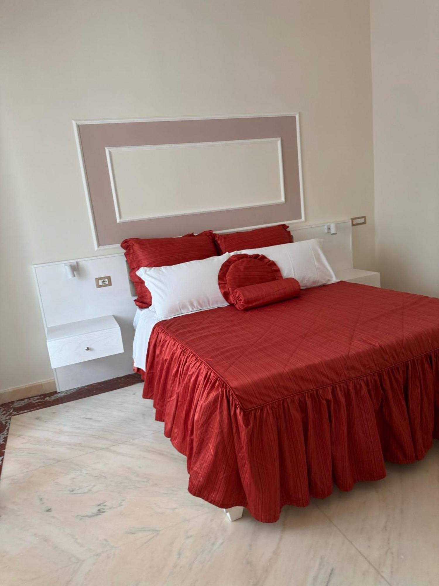 Hotel Bernini House Nápoles Exterior foto